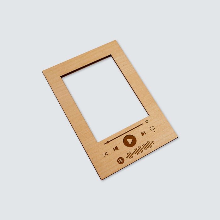 Cadre polaroïd Spotify personnalisé gravé bois aimanté petit format 68x97 mm - biais