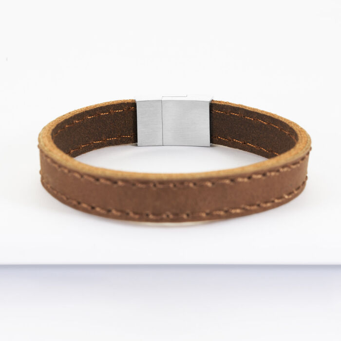 Bracelet homme personnalisé manchette cuir marron médaille gravée acier