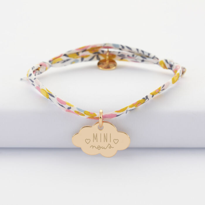 Bracelet enfant Liberty personnalisé prénom médaille gravée plaqué or nuage 20x14 mm - illustration mini nous