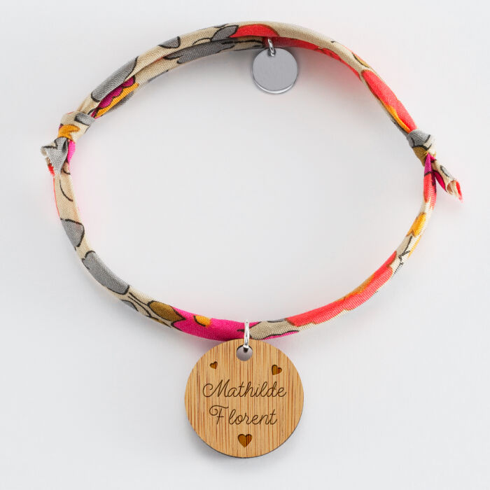 Bracelet Liberty personnalisé médaille gravée bois dormeuse ronde 20 mm - prénoms