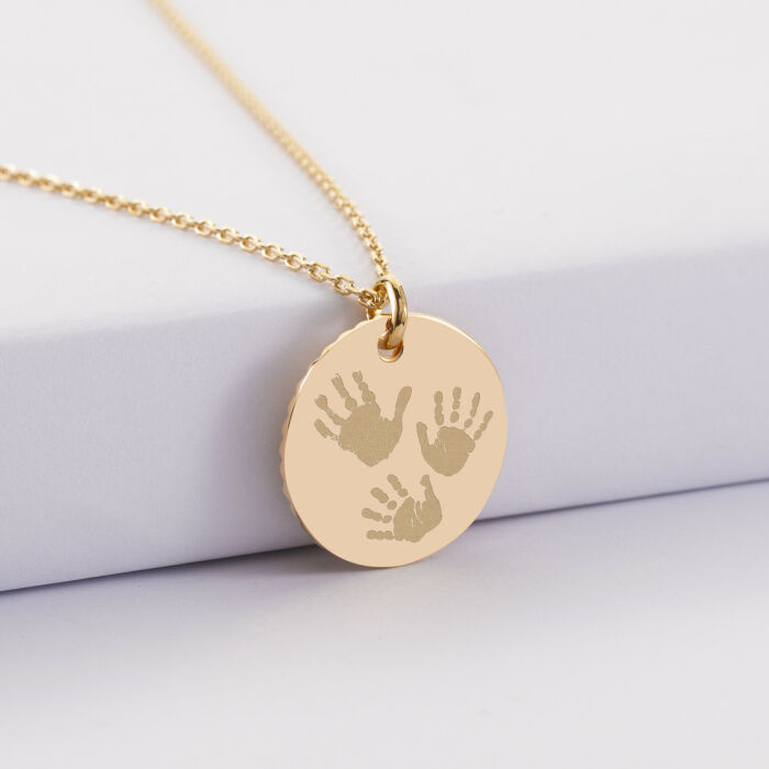 Pendentif personnalisé médaille soleil coeur bombé gravée plaqué or 19 mm - empreintes mains