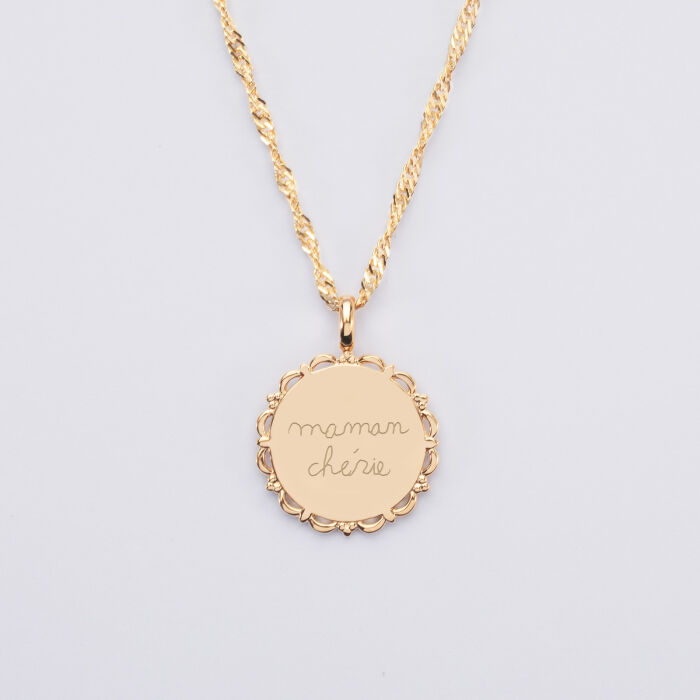Pendentif personnalisé médaille vintage dentelée gravée plaqué or 17 mm - écrit