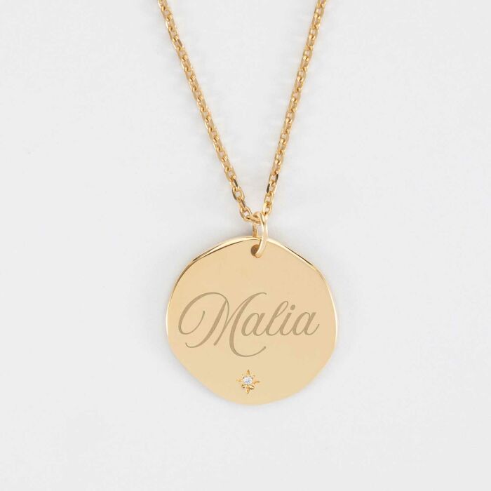 Pendentif personnalisé médaille scintillante gravée plaqué or 20 mm - prénom Malia