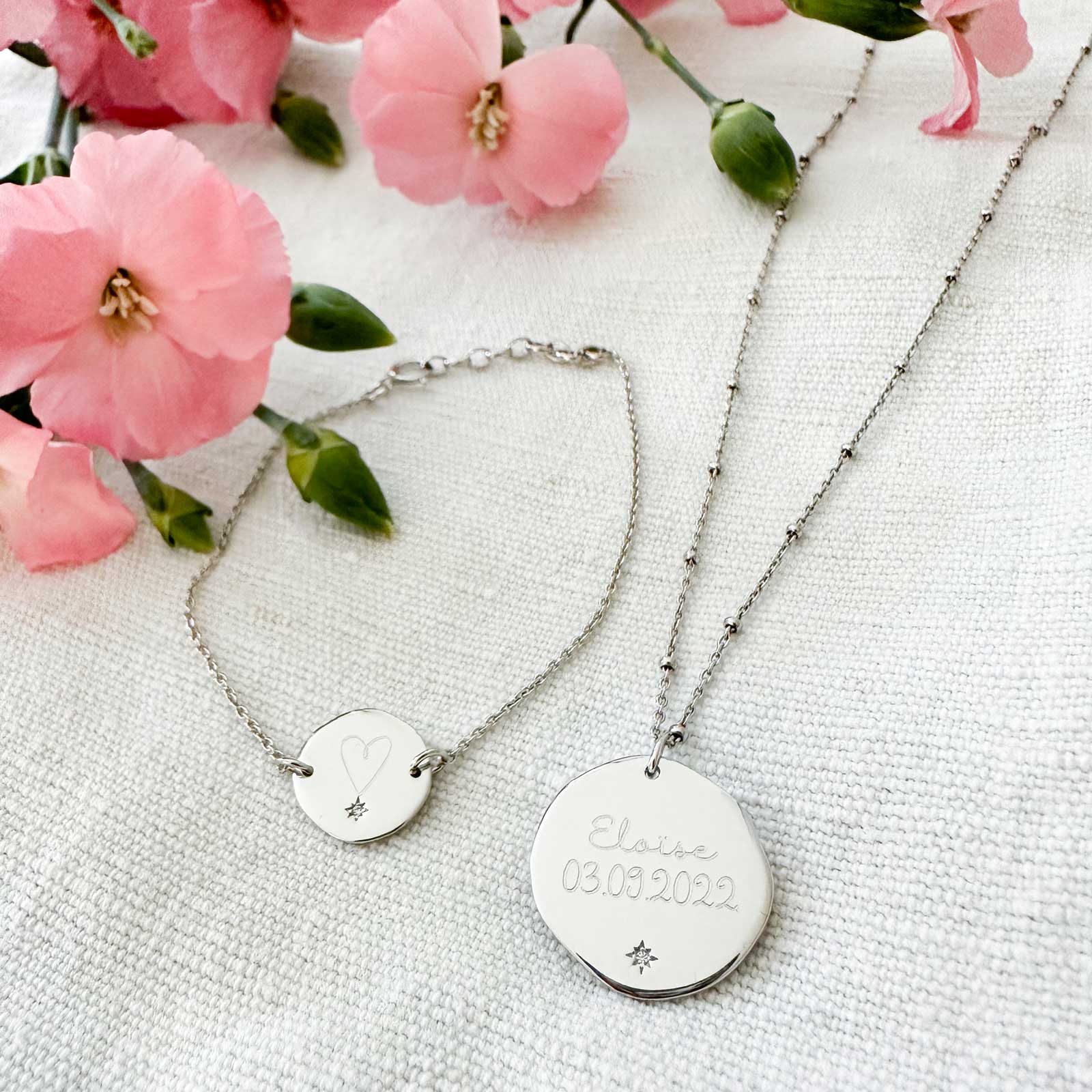 collier médaille personnalisée chaine perlée collier médaille personnalisée chaine perlée