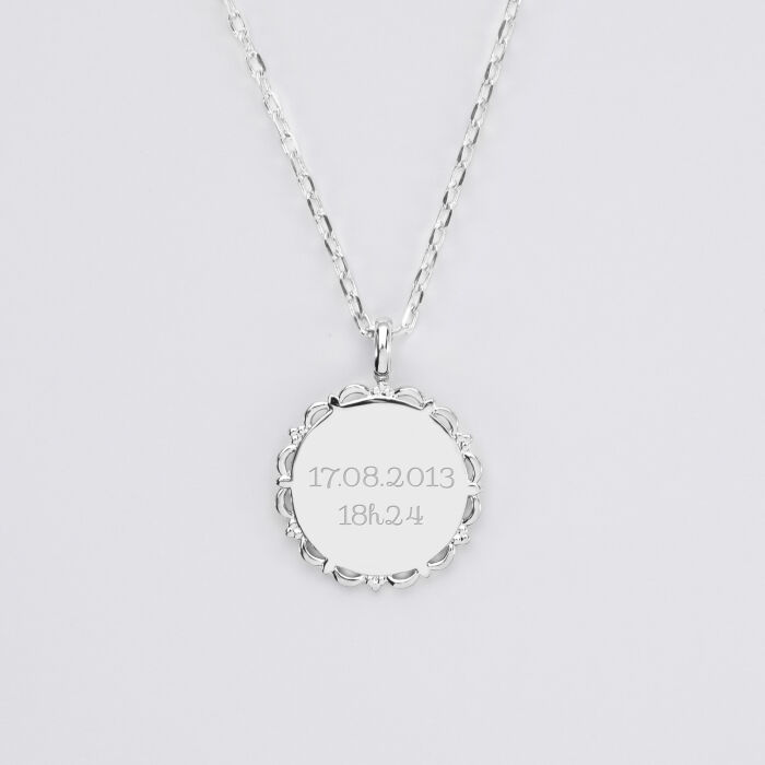 Pendentif enfant personnalisé médaille vintage dentelée gravée argent 17 mm - date et heure
