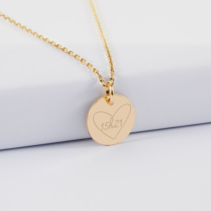 Pendentif personnalisé médaille martelée gravée plaqué or 15 mm - HappyBulle x Mon petit Léon - 15h21