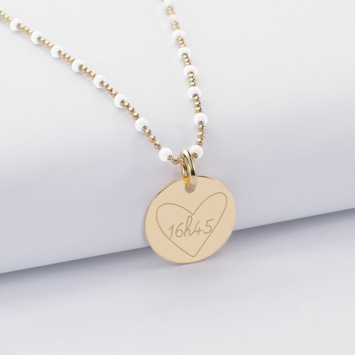 Collier perles colorées personnalisé médaille gravée plaqué or 15 mm - HappyBulle x Mon petit Léon - 16h45