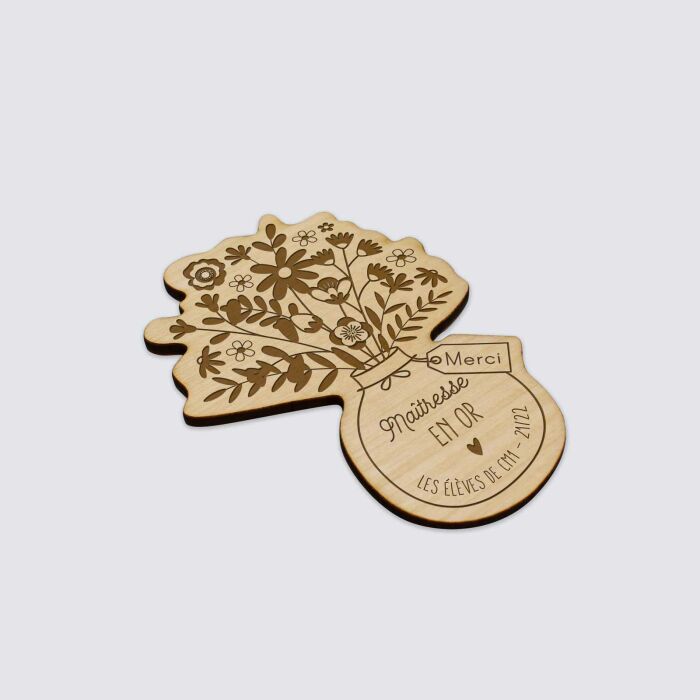 Magnet bouquet de fleurs personnalisé bois gravé 56x78 mm maitresse en or