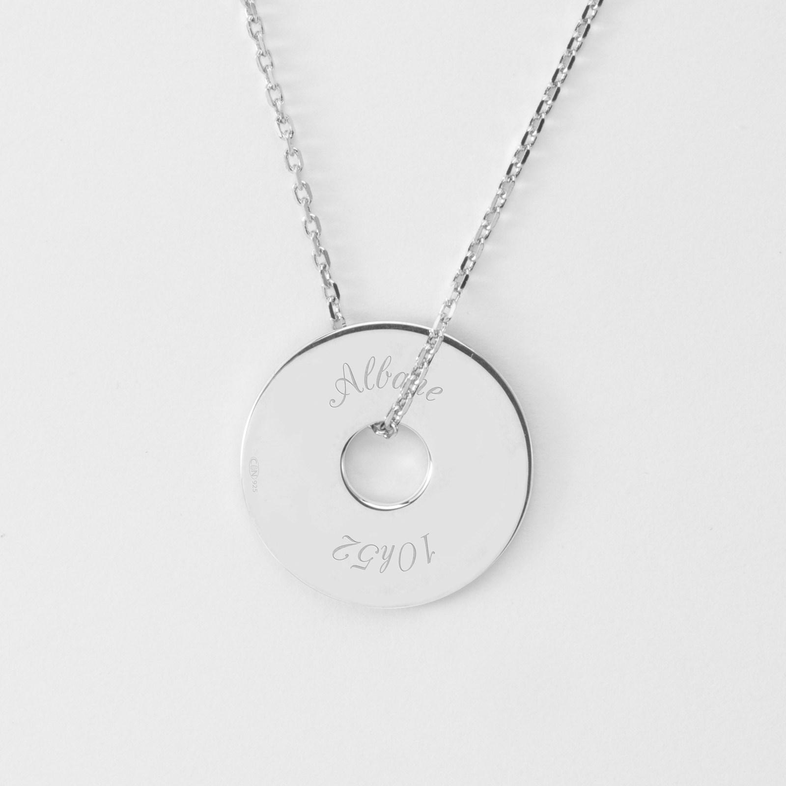 Pendentif Médaille D'amour Personnalisé – Cœur Troué, Gravé, Acier Brillant