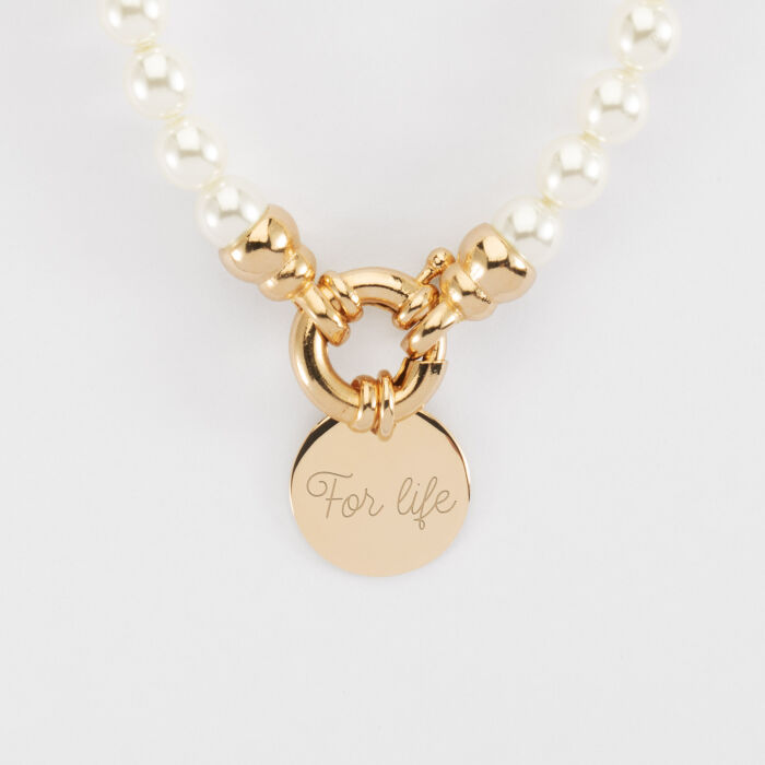 Collier personnalisé perles de Majorque fermoir marin médaille gravée plaqué or 15 mm - texte "for life"