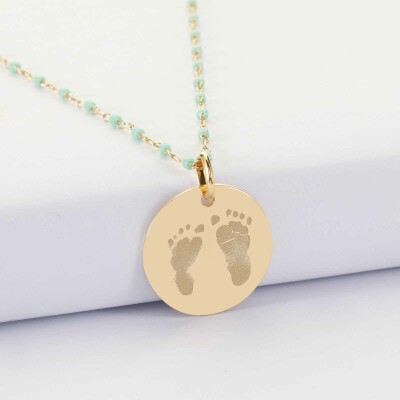 Collier perles Miyuki colorées personnalisé médaille gravée plaqué or 19 mm - empreintes pied