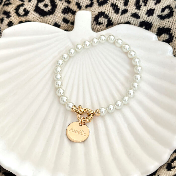 Personalized bracelet Majorca pearls clasp engraved medal gold plated 15 mm