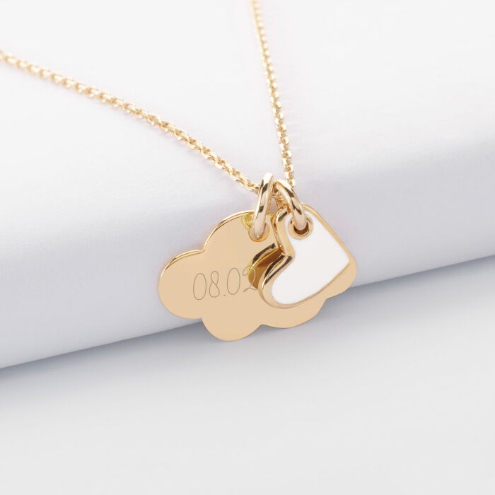 Pendentif enfant personnalisé médaille gravée plaqué or nuage 20x14 mm et breloque coeur email blanc 10 mm - date