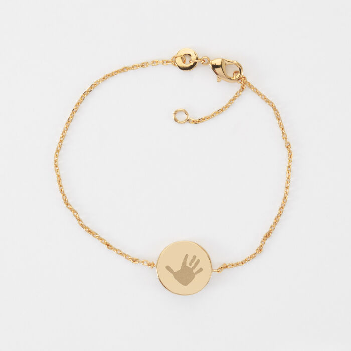 Bracelet chaîne personnalisé médaille gravée plaqué or initiale email noir soleil 12 mm - picto main