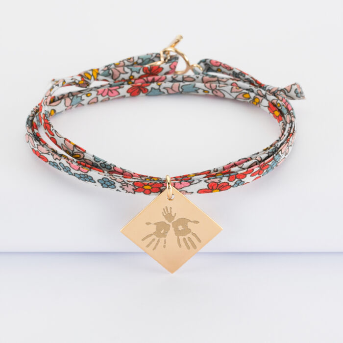 Bracelet 3 tours Liberty personnalisé médaille gravée plaqué or dormeuse losange 25x25 mm - Nos petits imparfaits - empreintes