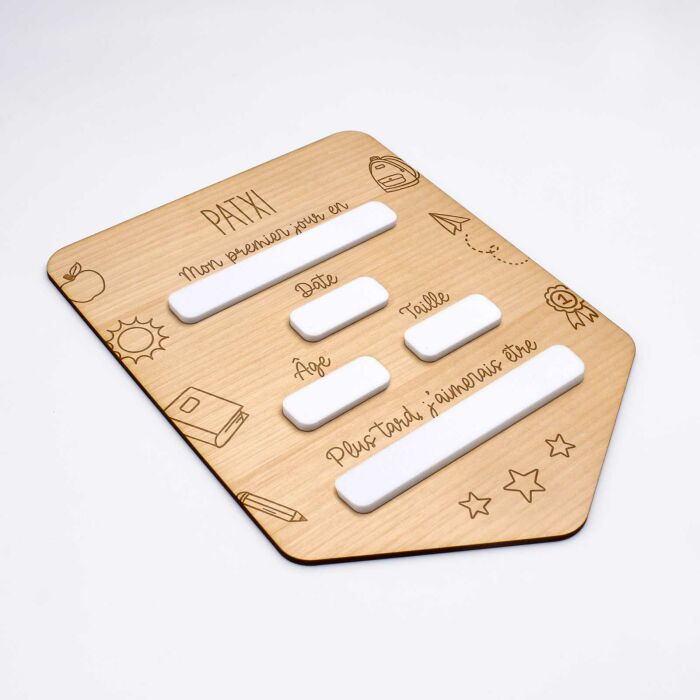 Pancarte rentrée scolaire personnalisée bois gravé 15x20 cm - Patxi