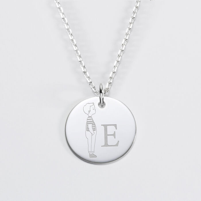 Pendentif personnalisé initiale médaille gravée argent 19 mm - HappyBulle x Marie Savart - garçon marinière