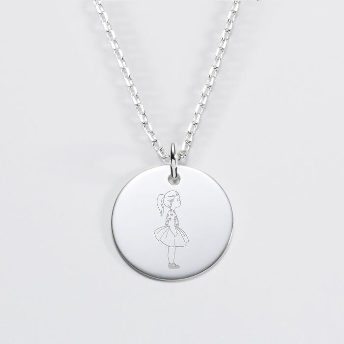 Pendentif personnalisé illustration médaille gravée argent 19 mm - HappyBulle x Marie Savart - fille coeur