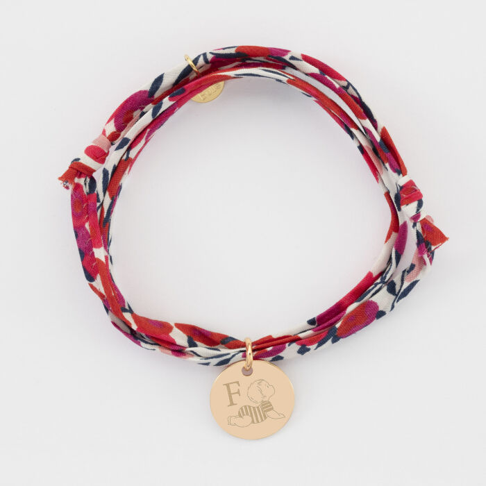 Bracelet 3 tours Liberty personnalisé initiale médaille gravée plaqué or 15 mm - HappyBulle x Marie Savart - bébé marinière