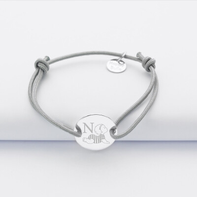Bracelet enfant personnalisé initiale médaille gravée argent 2 trous 15 mm - HappyBulle x Marie Savart - bébé marinière
