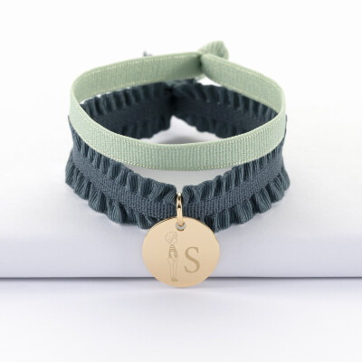 Coffret de bracelets enfant personnalisés initiale cordons élastiques interchangeables médaille gravée plaqué or 15 mm - HappyBulle x Marie Savart - garçon marinière