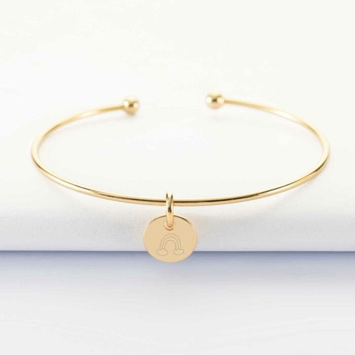Bracelet personnalisé jonc ouvert plaqué or médaille gravée 10 mm - picto arc en ciel