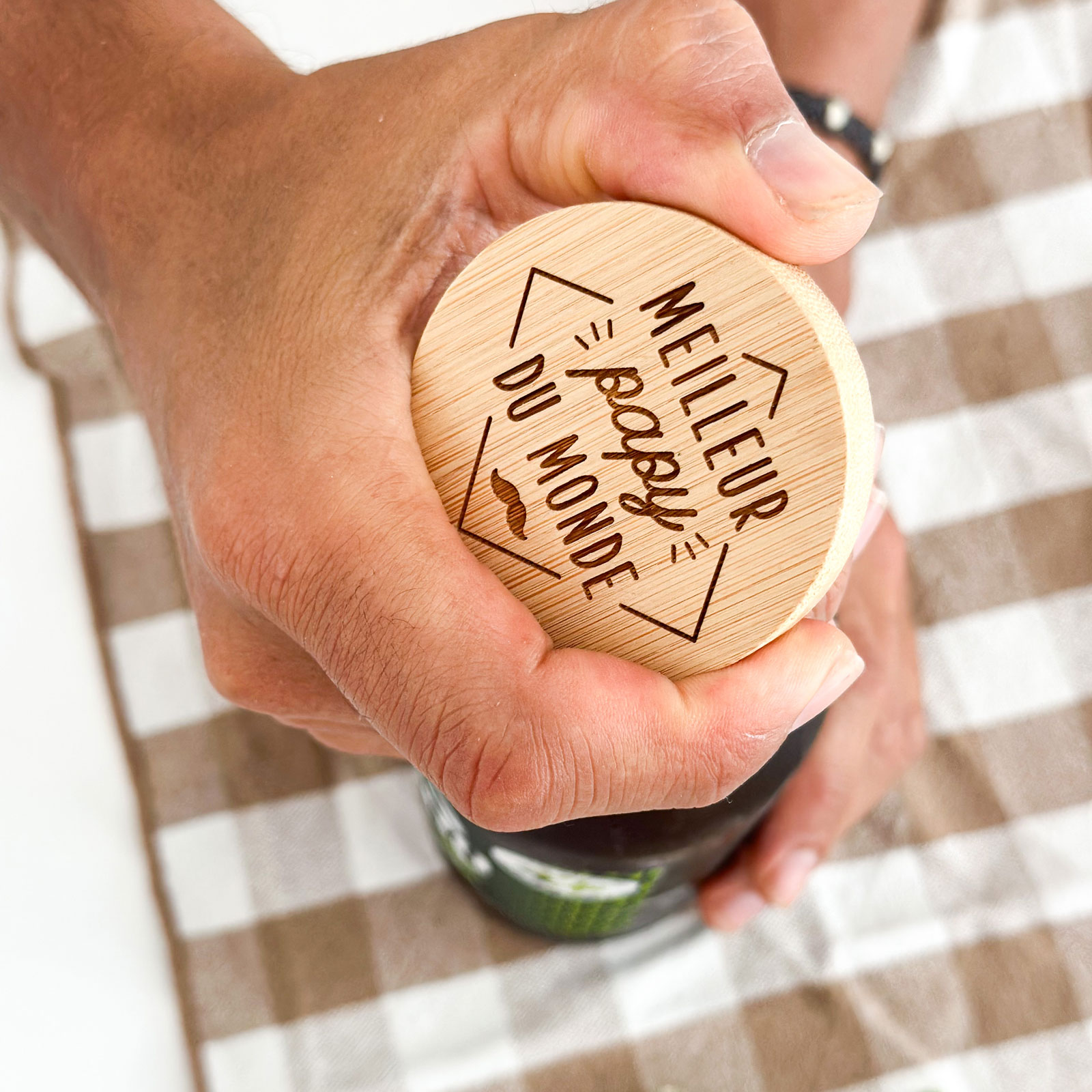 Porte-clés Décapsuleur "Meilleur Papy Du Monde" - Avec Carte De Vœux Et Enveloppe, Cadeau Original Pour Fête Des Pères, Noël, Anniversaire