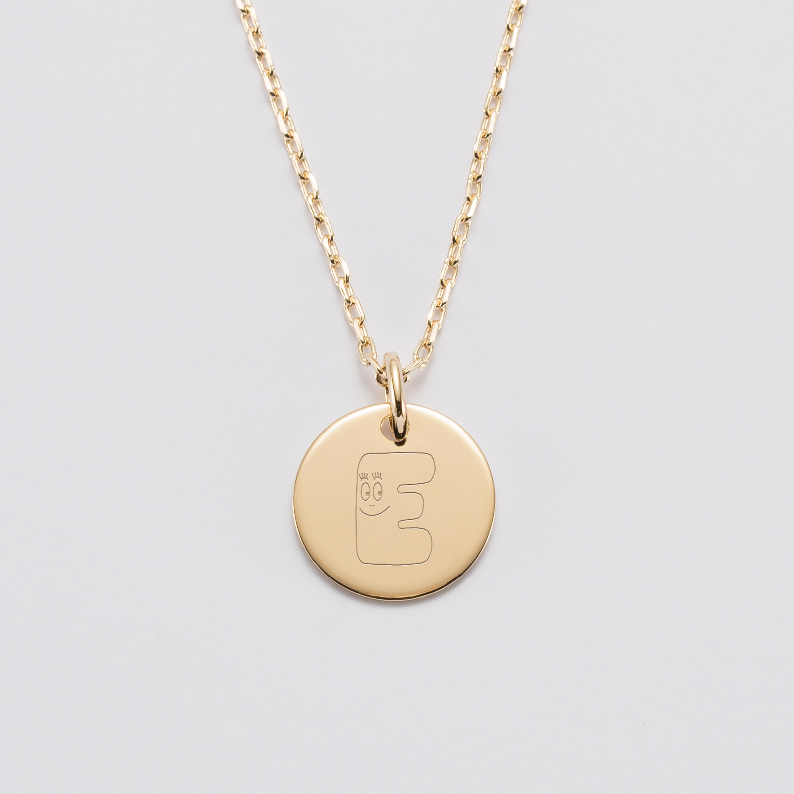 Pendentif enfant personnalisé médaille gravée plaqué or 15 mm - Happybulle x Barbapapa (HappyBulle) - Image 1
