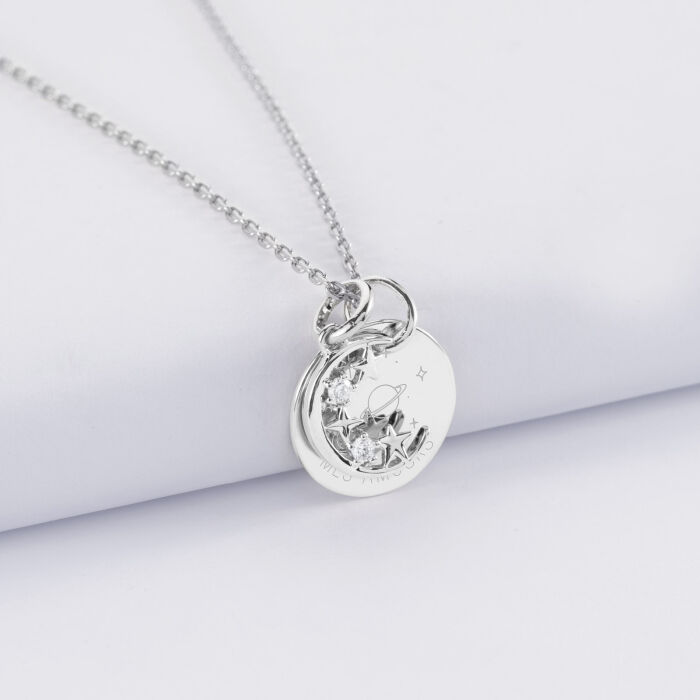 Pendentif personnalisé médaille gravée argent 15 mm et breloque lune scintillante - HappyBulle x Capucine - galaxie