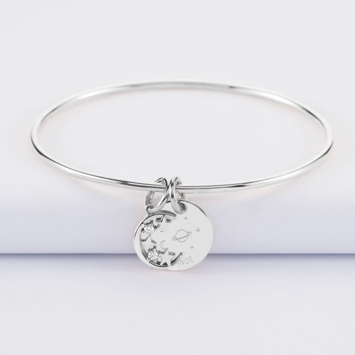 Bracelet personnalisé jonc argent médaille gravée 15 mm et breloque lune scintillante - HappyBulle x Capucine - galaxie