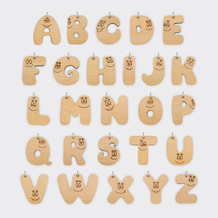 Porte clé personnalisé médaille gravée ovale acier et breloque bois alphabet Barbapapa - HappyBulle x Barbapapa - nuancier