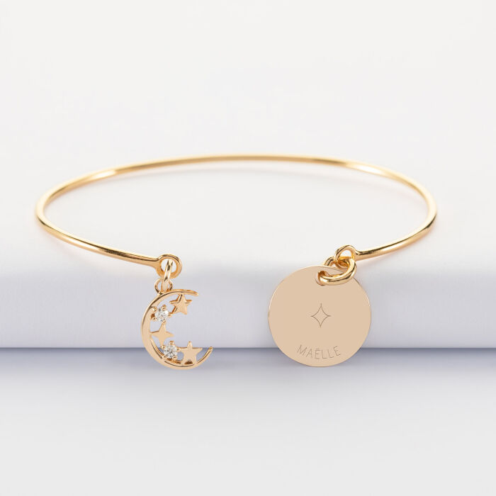 Bracelet personnalisé jonc plaqué or ouvert médaille gravée 15 mm et breloque lune scintillante 11 mm - HappyBulle x Capucine - 1 étoile