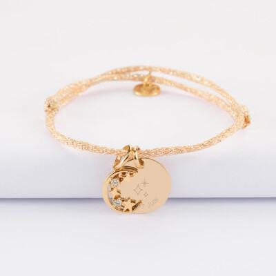 Bracelet personnalisé cordon pailleté médaille gravée plaqué or 15 mm et breloque lune scintillante 11 mm - HappyBulle x Capucine - 3 étoiles