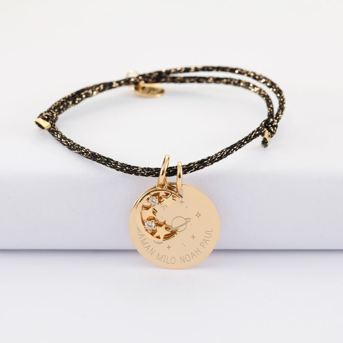 Bracelet personnalisé cordon pailleté médaille gravée plaqué or 19 mm et breloque lune scintillante 11 mm - HappyBulle x Capucine - galaxie