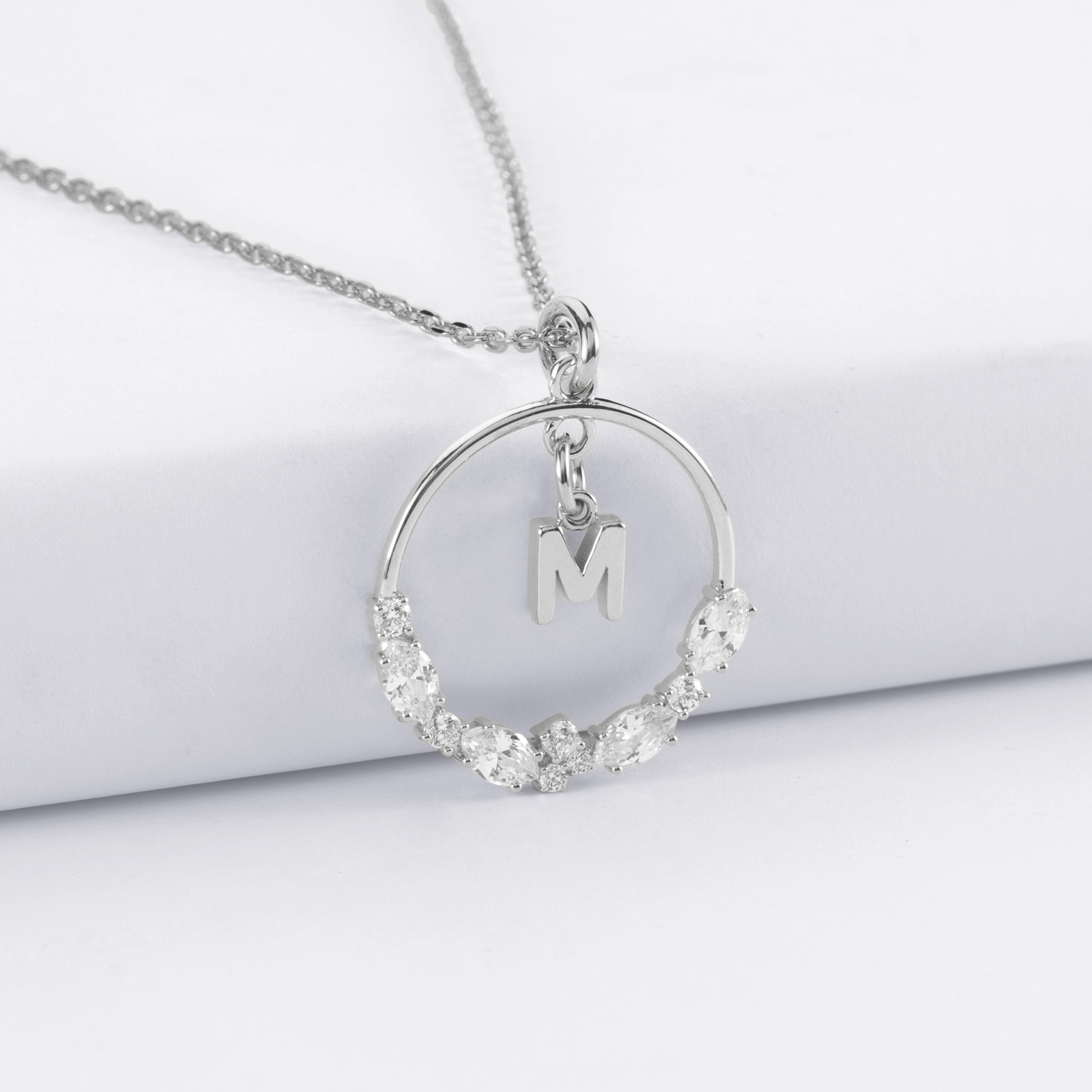 Pendentif argent initiale Y anglaise. - John'or & Co