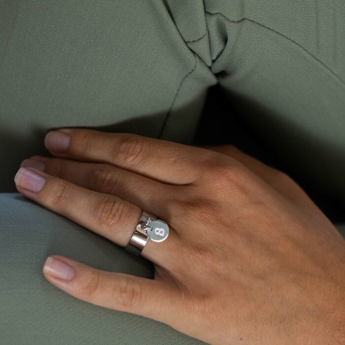 Bague personnalisée argent médaille gravée 10 mm - initiale