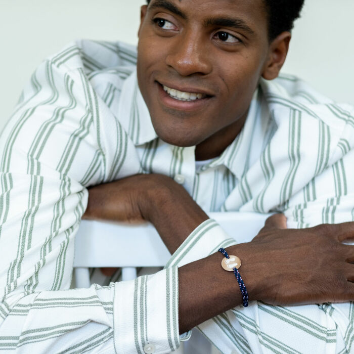 Bracelet homme personnalisé cordage marin simple médaille gravée argent 2 trous 20 mm - empreinte