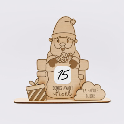 Calendrier de l'avent personnalisé compte à rebours Père Noël bois gravé - famille