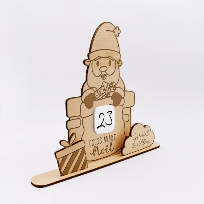 Calendrier de l'avent personnalisé compte à rebours Père Noël bois gravé - prénoms