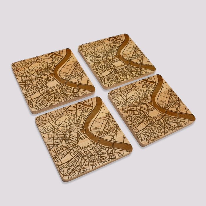 Lot de 4 sous-verres "Géo map" personnalisés gravés bambou 10x10 cm - bordeaux 4