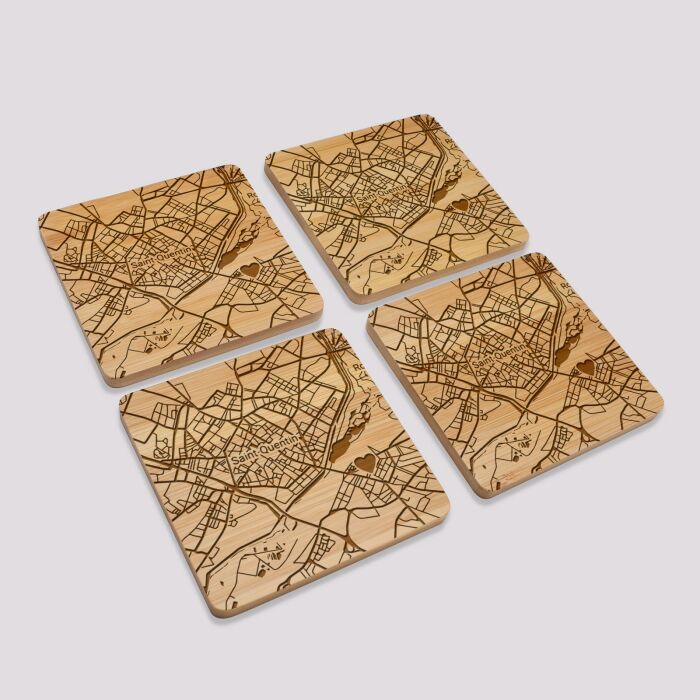 Lot de 4 sous-verres "Géo map" personnalisés gravés bambou 10x10 cm - 4 picto coeur