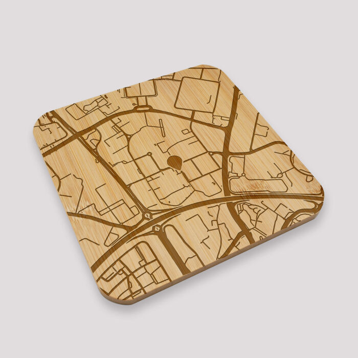 Dessous de plat "Géo map" personnalisé gravé bambou 145x145 mm - map