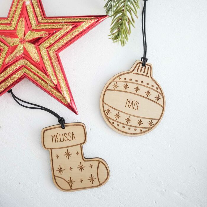 Décoration de Noël personnalisée bois gravé "Chaussette de Noël" - zoom