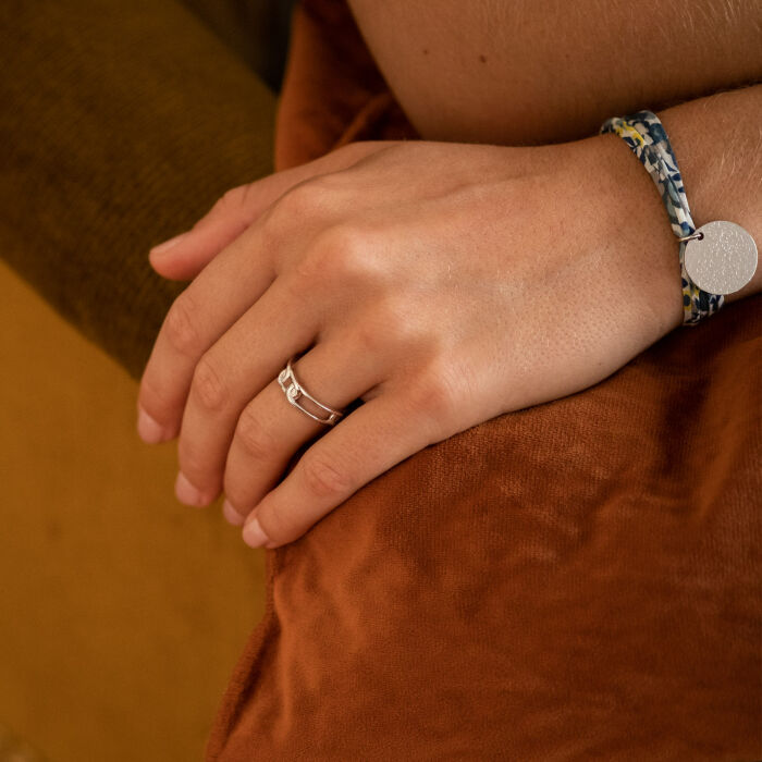 Bague chaine maille large argent - photo portée