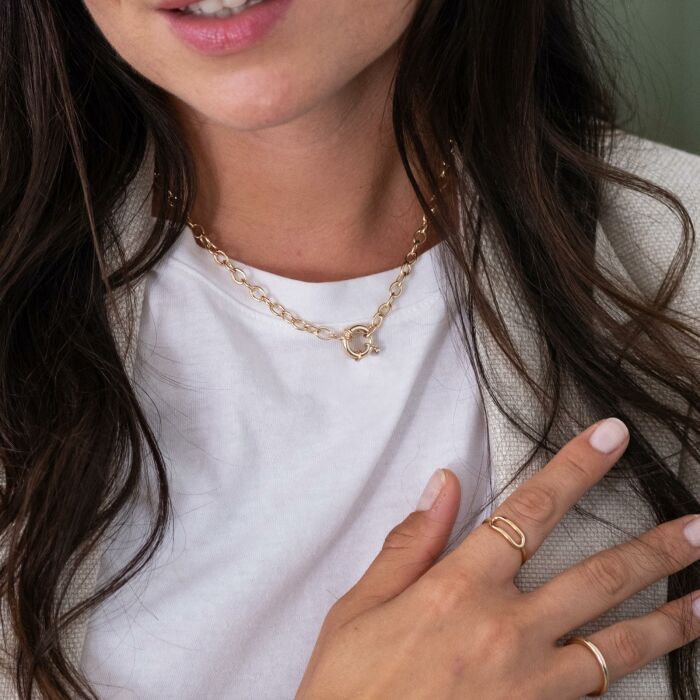 Collier chaine fermoir marin plaqué or - porté