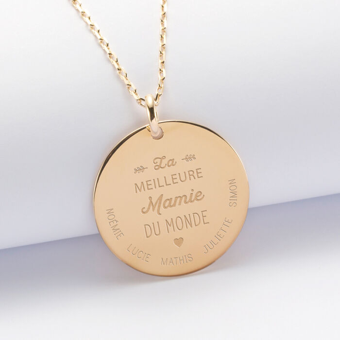 Pendentif personnalisé médaille gravée plaqué or 27 mm "La meilleure Mamie" - prénoms 3