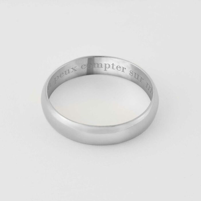 Bague homme alliance bombée personnalisée argent 4 mm - phrase