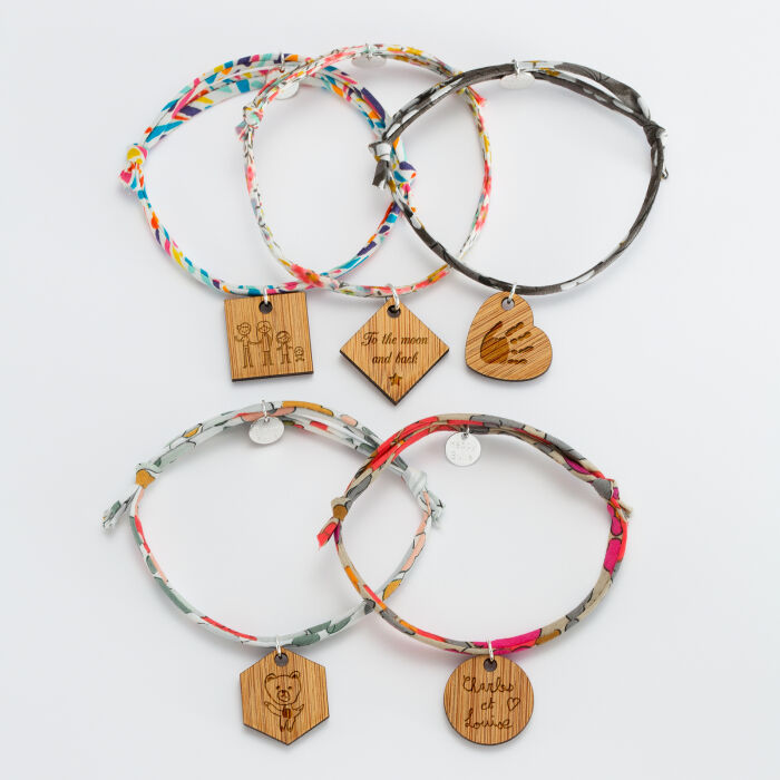 Bracelet Liberty personnalisé médaille gravée bois dormeuse ronde 20 mm - mix