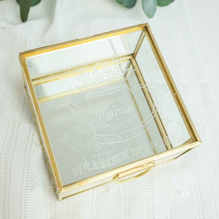 Boîte à bijoux personnalisée 10x10x5 cm verre gravé - Edition spéciale "Meilleure Mamie du monde" - photo ambiance 4