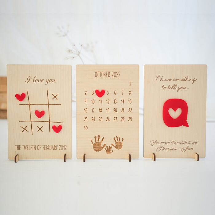 [EN] Cadre personnalisé bois gravé 15x10 cm avec support - édition spéciale "I have something to tell you" - photo trois cadres